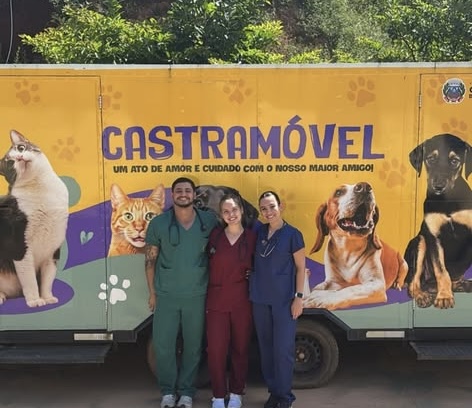 Prefeitura de Conceição do Mato Dentro inicia atendimentos do castramóvel com animais já cadastrados e prepara ampliação do serviço para toda a população nos próximos meses.