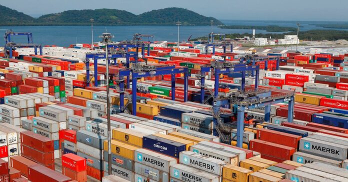 Brasil registra 29.818 empresas exportadoras em 2025, maior número da série histórica, segundo o Ministério do Desenvolvimento, Indústria, Comércio e Serviços, com crescimento da participação de micro, pequenas e médias empresas no comércio exterior