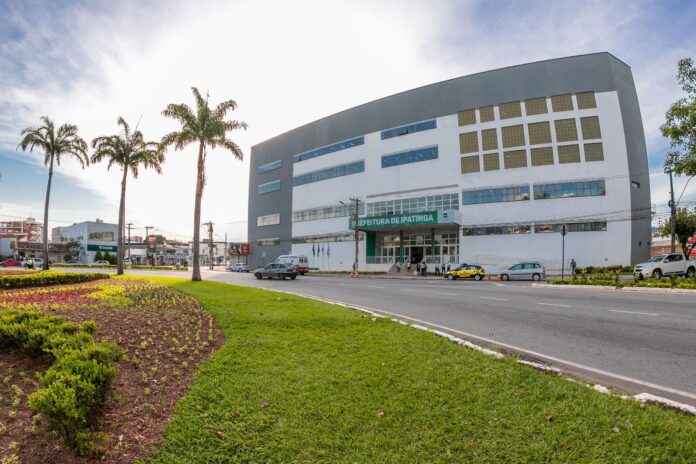 Prefeitura de Ipatinga abre processo seletivo com 11 vagas para médicos, salário de R$ 6.956,98 e inscrições gratuitas até 16 de março