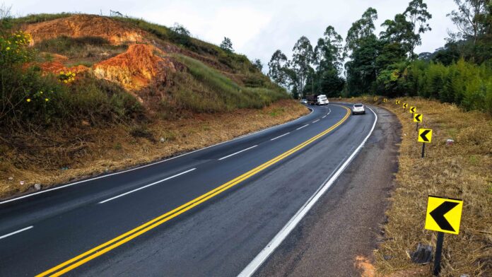 br-381 Comissão permanente é criada para acompanhar desapropriações na BR 381 e reúne representantes de 5 cidades afetadas pela rodovia em Minas Gerais