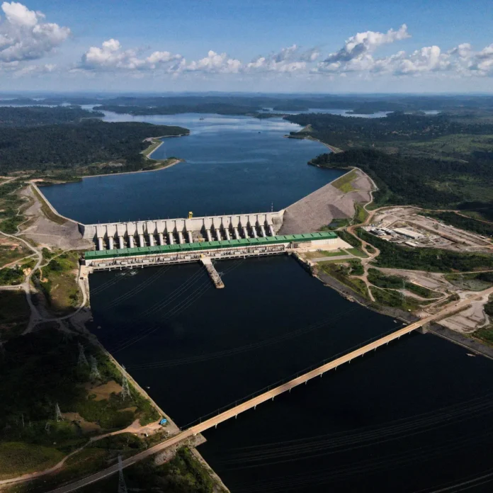 hidrelétrica no Rio Santo Antônio Justiça de Minas Gerais suspende licença de hidrelétrica no Rio Santo Antônio por risco à biodiversidade e impacto na recuperação da Bacia do Rio Doce.