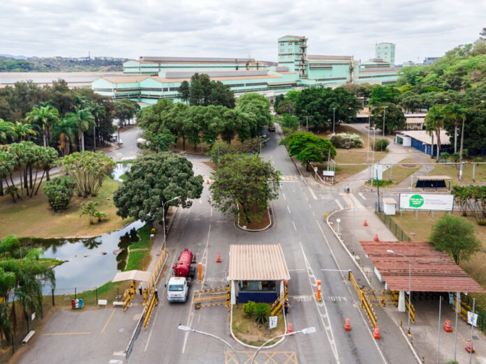 Usiminas movimenta R$ 7,8 bilhões com fornecedores em Minas Gerais e fortalece a economia local em diversos setores