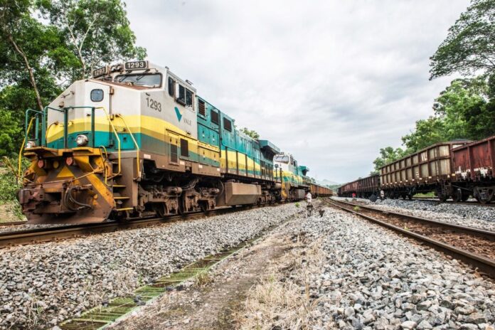vale-ferrovias Vale alcança melhor desempenho energético em ferrovias em 10 anos, reduz emissões de CO₂ e avança em metas de descarbonização com inovação e eficiência operacional