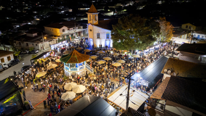 Festival gratuito reúne produtores locais, chefs convidados, atrações culturais, oficinas e experiências gastronômicas entre os dias 22 e 24 de maio, no Largo do Rosário, em Conceição do Mato Dentro