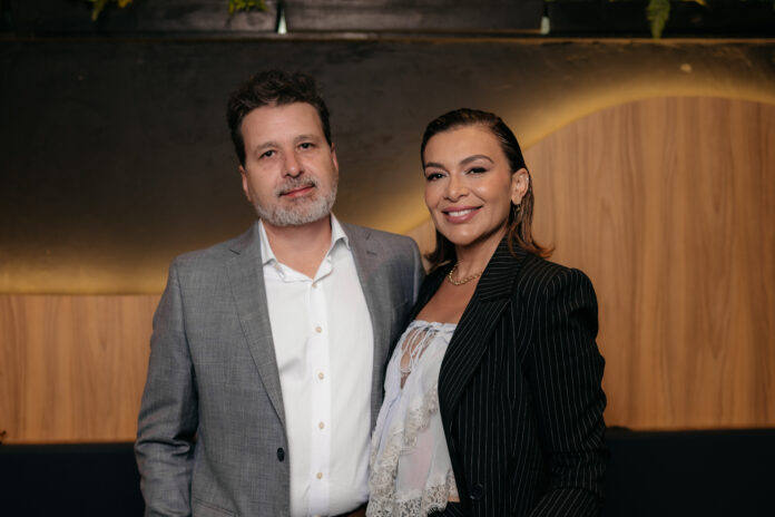DSC_9060 Michele e Emerson Reis relembram os desafios do início da empresa em Itabira, a evolução ao longo de 27 anos e a visão de futuro para um dos maiores provedores de Minas Gerais
