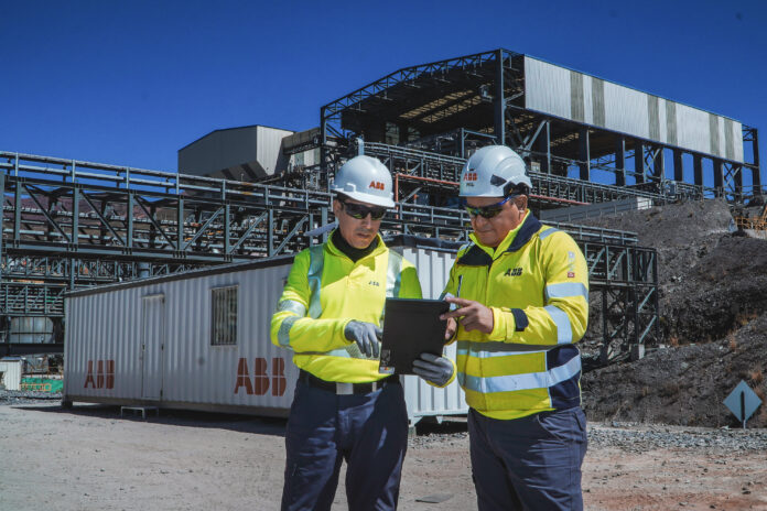 ABB lança o Grinding Connect, plataforma digital para mineração que otimiza manutenção de moinhos sem engrenagens, reduz paradas e melhora eficiência operacional global