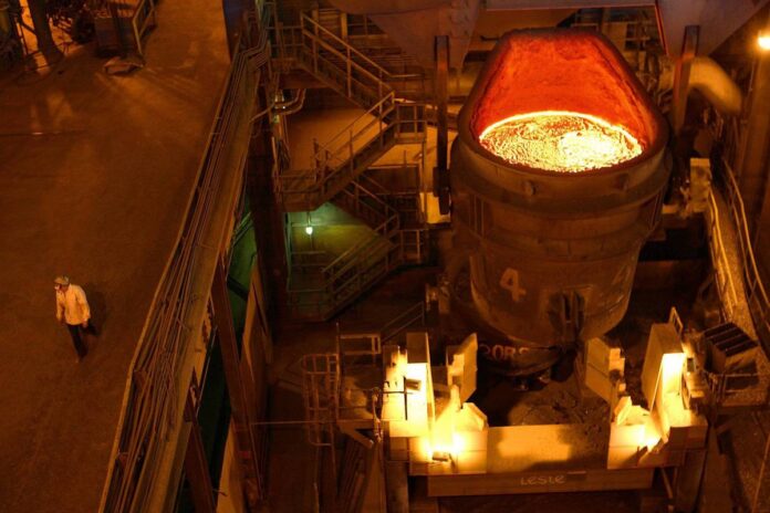 ferro verde Brazil Iron afirma ter contratos de US$ 30 bilhões para ferro verde antes de iniciar produção na Bahia. Projeto prevê investimento de US$ 5,7 bilhões e mira mercado global de aço