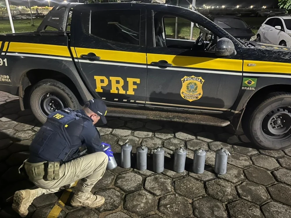 PRF apreende 253 kg de mercúrio clandestino em Roraima e volume confiscado em 2026 chega a 1,08 tonelada. Metal é utilizado no garimpo ilegal e representa risco ao meio ambiente