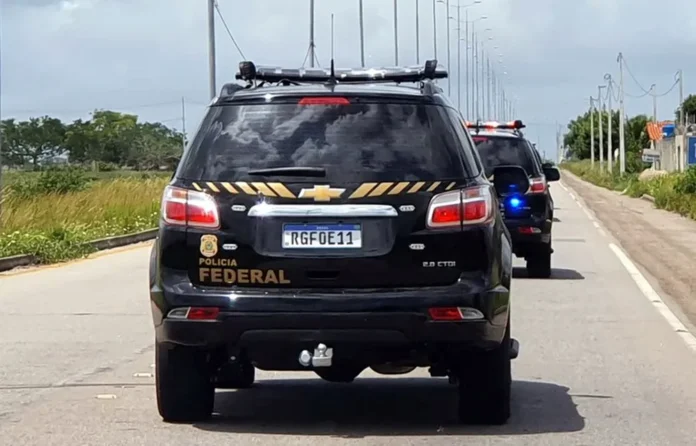 A segunda fase da Operação Rejeito/Contrassabotagem levou ao cumprimento de prisões e buscas em Minas Gerais. Investigação apura espionagem, acesso ilegal a dados sigilosos e tentativa de falsa blitz.