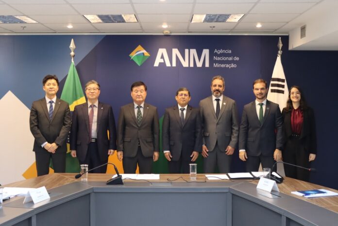 A ANM firmou acordo com a Coreia do Sul para promover inovação, tecnologia e sustentabilidade na mineração brasileira, com foco em minerais estratégicos e intercâmbio de conhecimento