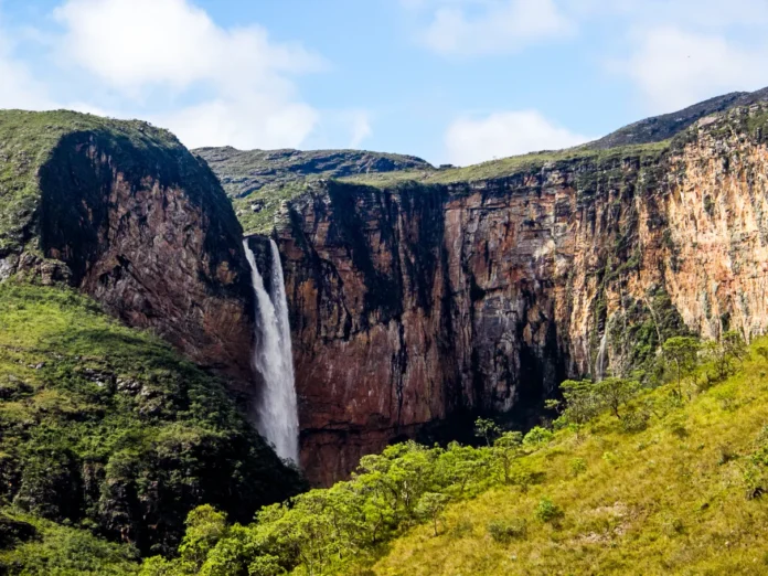 O prefeito Otacilinho anunciou, durante o Encontro das Cidades Históricas de Minas Gerais, um novo avanço na reabertura da Cachoeira do Tabuleiro, fechada há 5 anos, com foco na segurança dos visitantes