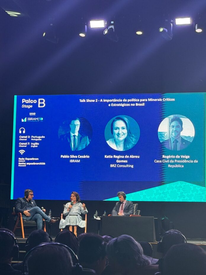 Debate na Exposibram 2026 destacou a disputa global por cobre, lítio, terras raras, níquel e grafite e defendeu maior articulação para fortalecer a política mineral brasileira