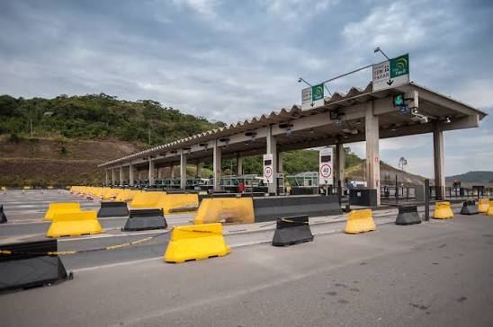 A ANTT autorizou o reajuste do pedágio da BR-381 nas 5 praças administradas pela Nova 381. Confira os novos valores, quando a mudança pode entrar em vigor e quem continua isento da cobrança.