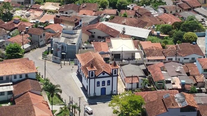 santa-barbara-ferro O Conselho Municipal de Defesa e Conservação do Meio Ambiente (Codema) de Santa Bárbara se reuniu na terça-feira (11) para avaliar quatro processos ambientais que envolve mineração de ferro na cidade