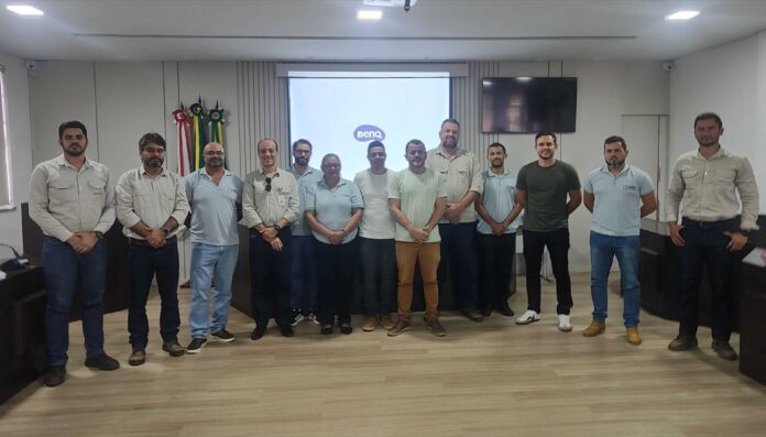 Câmara de São Gonçalo do Rio Abaixo debate com a Bemisa os impactos dos veículos pesados na Rodovia Carlos Motta e a segurança em Pacas.