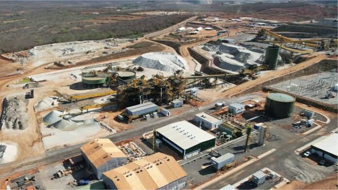 Justiça suspende atividades da Sigma Lithium em Minas Gerais após questionamentos sobre licenciamento ambiental e distância de 2,3 km entre a mina e comunidade quilombola