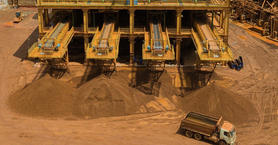 Mineradora vai paralisar parcialmente a produção em Sarzedo durante outubro para realizar manutenção e modernização da unidade