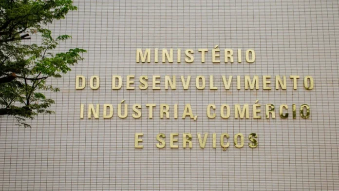 minerais-criticos MDIC assumirá a estrutura executiva do novo conselho de minerais críticos e estratégicos em meio a uma disputa interna com o MME sobre a condução do colegiado