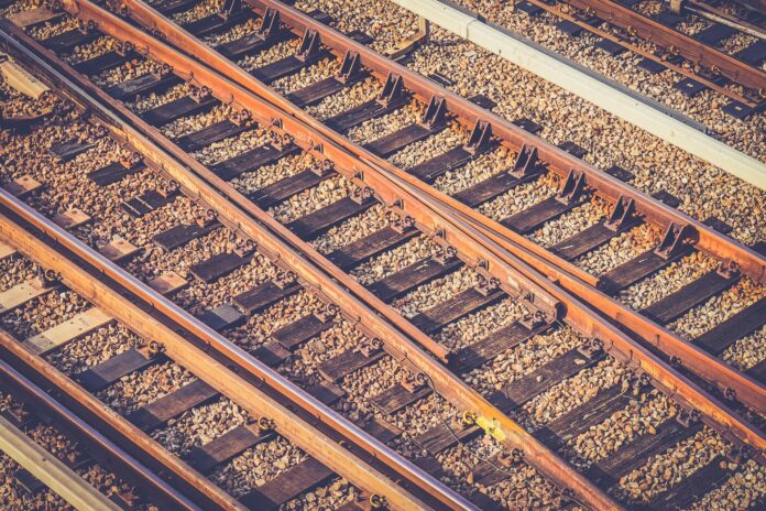 ANTT aprova edital do Corredor Ferroviário Minas-Rio, incluindo o trecho Varginha-Lavras, dentro de um projeto de 733 km que prevê recuperação e modernização da malha