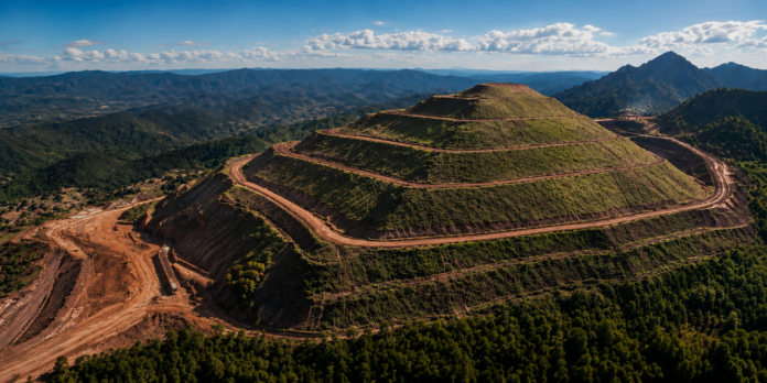 ANM propõe novas regras para segurança de pilhas de mineração, com critérios que incluem altura, risco, monitoramento e revisão independente. Minuta ainda pode sofrer mudanças.