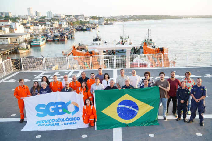SGB realiza expedição de 29 dias na Cordilheira Mesoatlântica para investigar fontes hidrotermais, minerais estratégicos, sulfetos polimetálicos e microrganismos