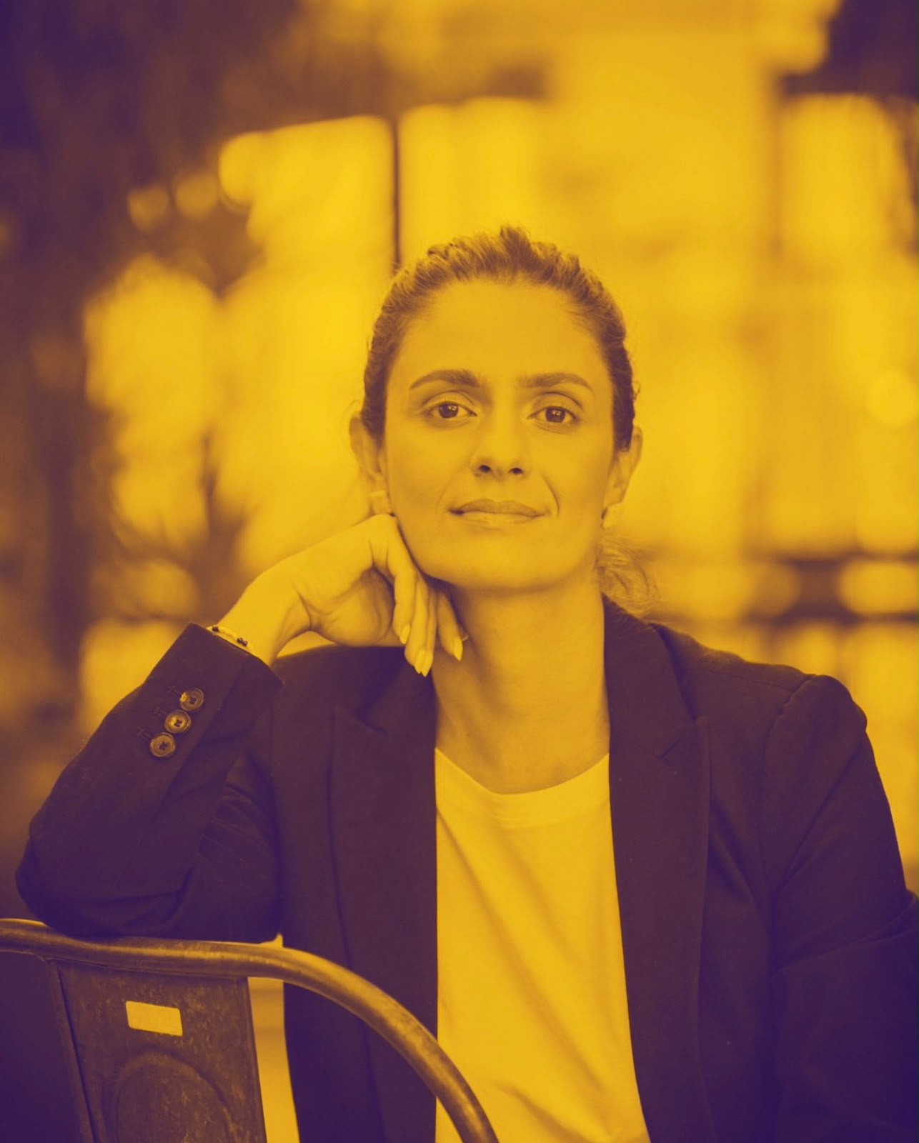 Na rota do ouro: a luta contra a ilegalidade no Brasil, novo livro da BEĨ Editora, conduz o leitor. Uma obra da pesquisadora Larissa Araújo Rodrigues