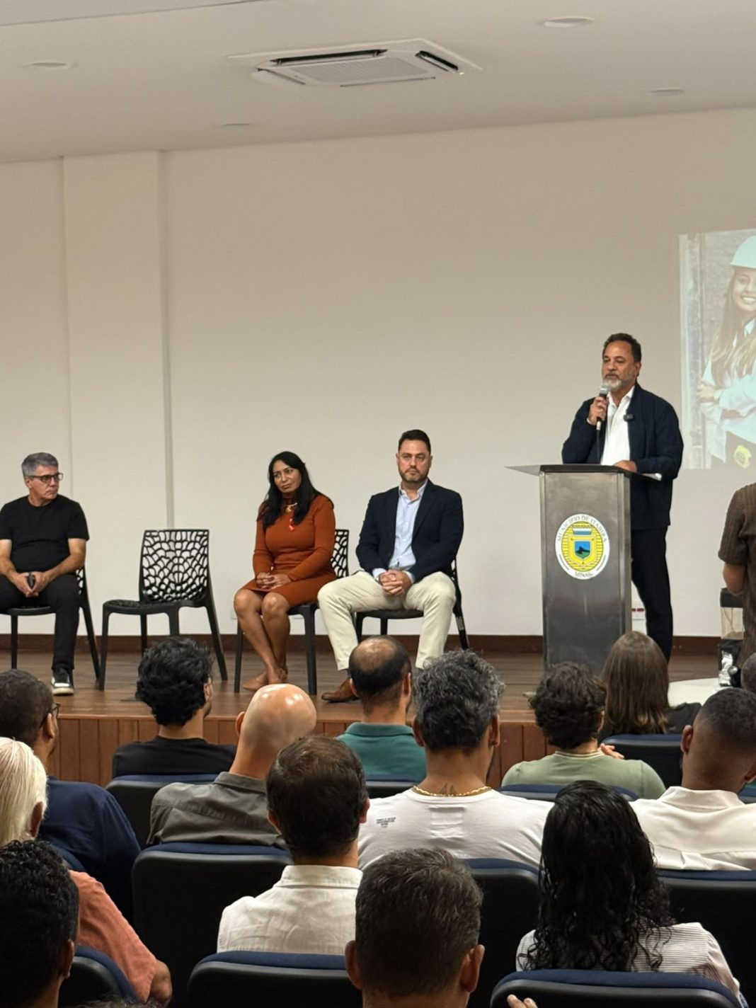 Itabira lança o Simplifica+ Licenciamento de Obras, com proposta de análise em até 30 dias úteis para determinados projetos e mudanças nos procedimentos de aprovação