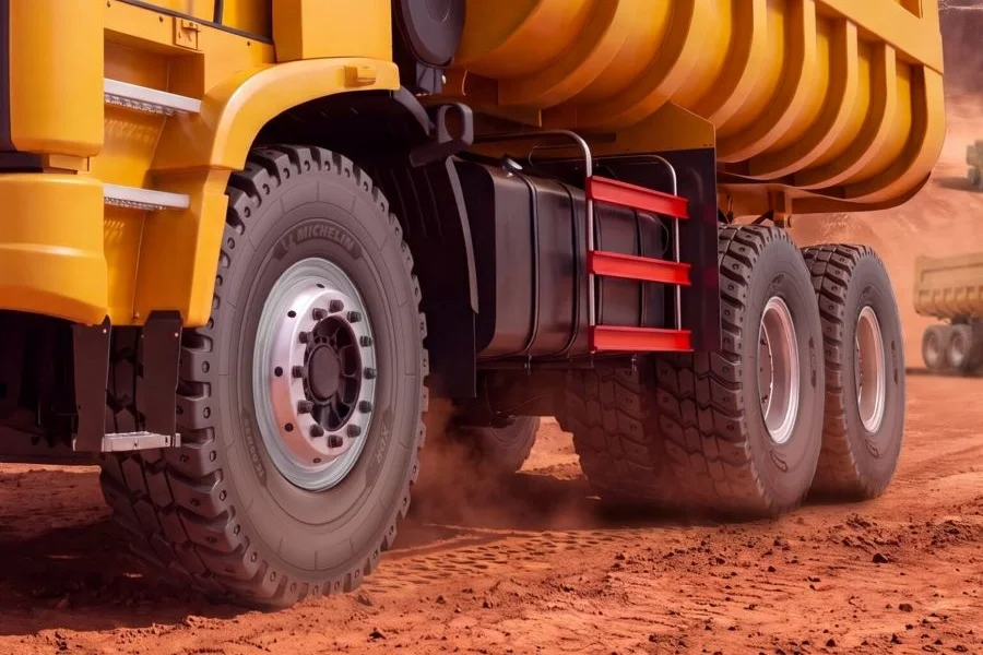 Conheça o novo XDR Wide Body Truck, da Michelin, pneu para mineração com capacidade de 12 toneladas por unidade e carcaça reforçada.